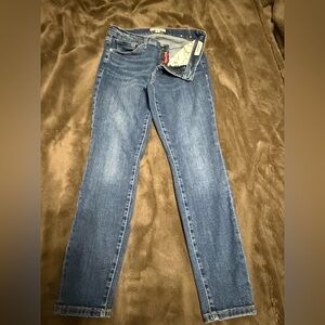 Lucky Brand. Women’s jeans size 6/28